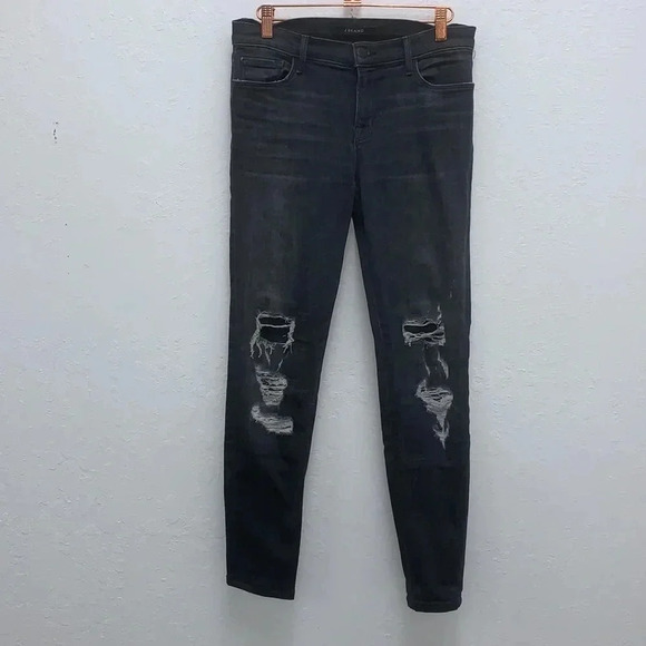 J Brand Distressed Skinny Leg Jeans in Affray Size 28 - Picture 2 of 8